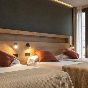 Fontanella By BCN URBAN Rooms